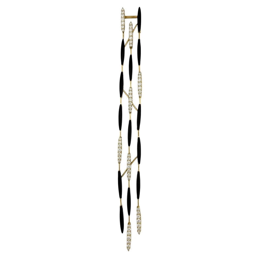 TASAKI PENDANT TOP K18 YELLOW GOLD DIAMOND: TASAKI Pendant top K18 yellow gold diamond Brand: TASAKI Type: Pendant top Material: K18 yellow gold, Main Stone/Creation diamond/enamel Color: gold Size: (CM) Top:W12.0mm x H131.5mm Clasp:W2.5mm x