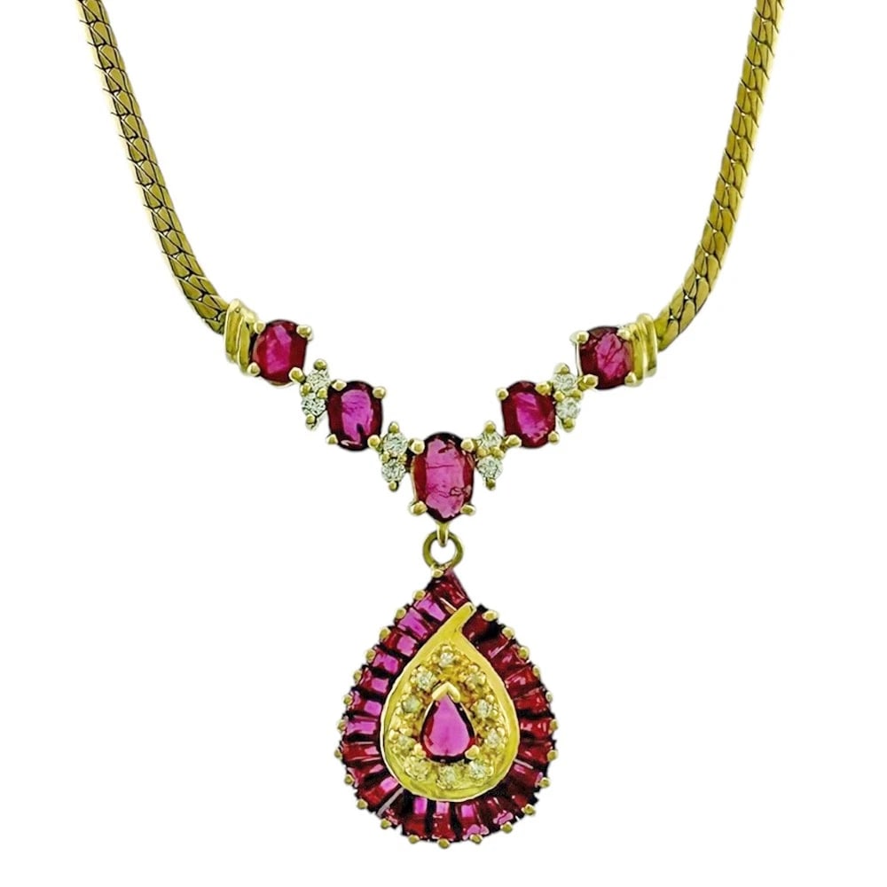 NECKLACE K18 YELLOW GOLD DIAMOND (1 of 3)