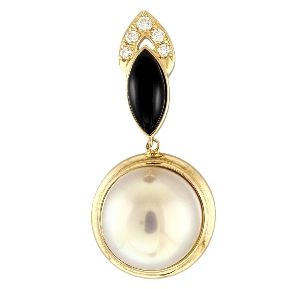 TASAKI PENDANT TOP K18 YELLOW GOLD: TASAKI Pendant top K18 yellow gold Brand: TASAKI Type: Pendant top Material: K18 yellow gold, Main Stone/Creation Mabe Pearl/onyx/diamond Color: gold Size: (CM) Top:W18.0mm x H39.0mm Clasp:W3.0mm x