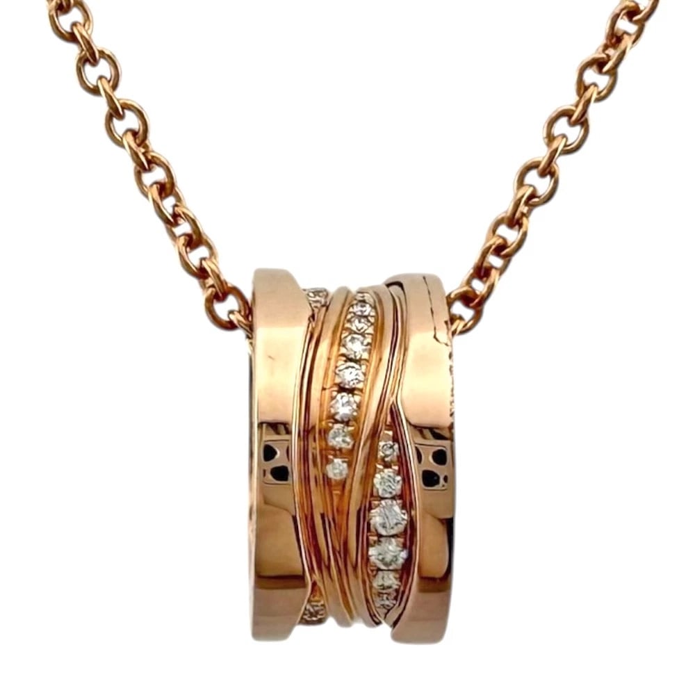 BVLGARI NECKLACE K18 PINK GOLD DIAMOND: BVLGARI Necklace K18 Pink Gold diamond Brand: BVLGARI Type: Necklace Material: K18 Pink Gold, Main Stone/Creation Natural Color: Pink gold Size: (CM) Total Length:46cm Chain width:1.5mm Top:W7.5mm x H