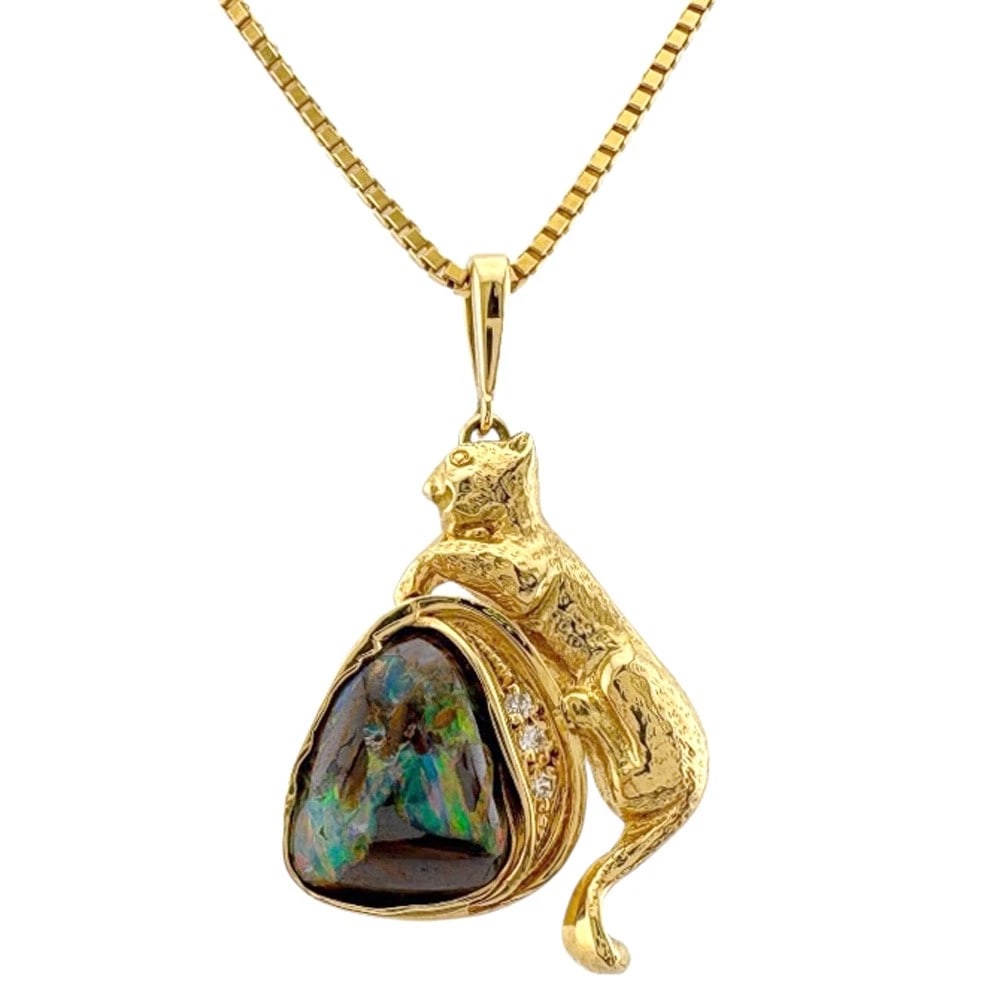 NECKLACE K18 YELLOW GOLD BOULDER OPAL DIAMOND: Necklace K18 yellow gold Boulder Opal diamond Brand: Unbranded Type: Necklace Material: K18 yellow gold, Main Stone/Creation Boulder Opal/diamond Color: gold Size: (CM) Total Length:40cm Chain