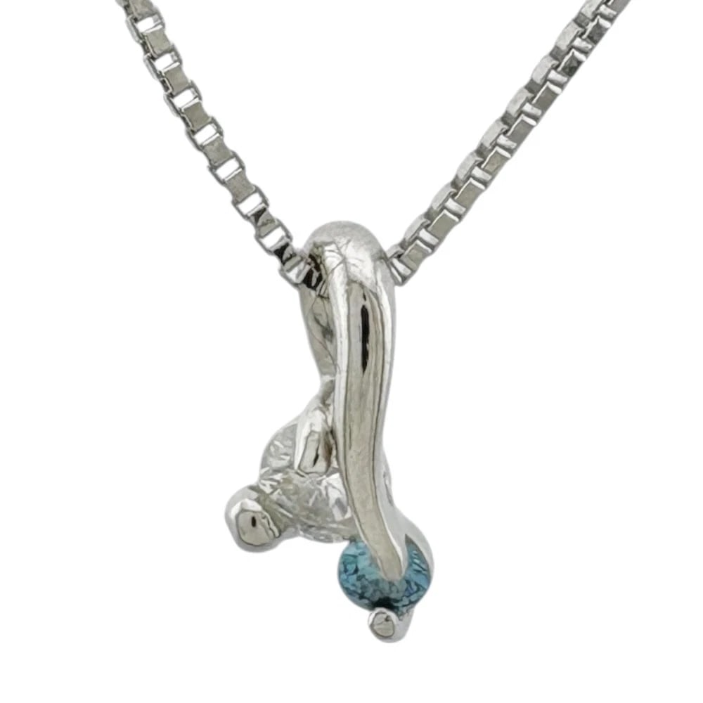 NECKLACE PT850PLATINUM: Necklace Pt850Platinum Brand: Unbranded Type: Necklace Material: Pt850Platinum, Main Stone/Creation Natural Color: Silver Size: (CM) Total Length:43cm Chain width:0.4mmTop:W3.5mm x H8.5mm (Inch)