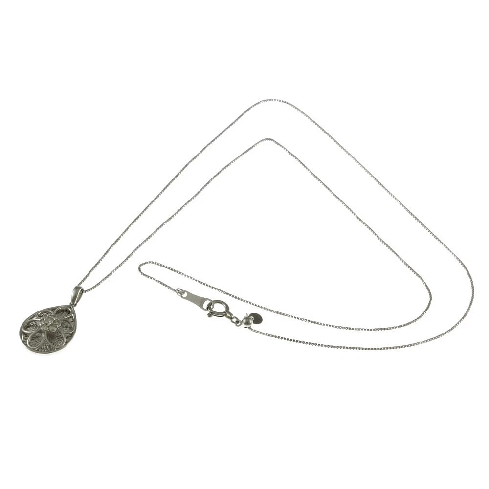 NEW NECKLACE PT900PLATINUM PT850PLATINUM DIAMOND: new Necklace Pt900Platinum Pt850Platinum diamond Brand: Unbranded Type: Necklace Material: Pt900Platinum, Main Stone/Creation Natural Color: Silver Size: (CM) Total Length:45cm Chain width:0.6mm