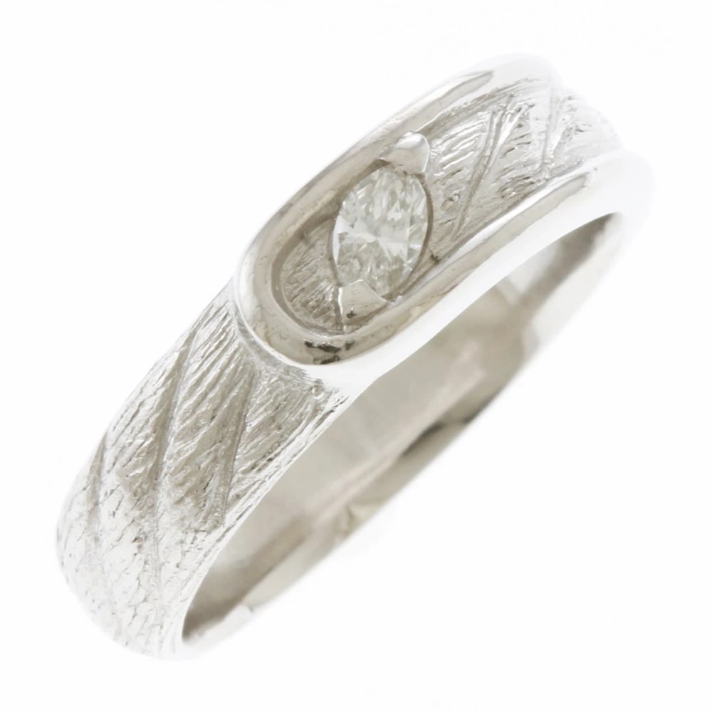 RING PT900PLATINUM: Ring Pt900Platinum Brand: Unbranded Type: Ring Material: Pt900Platinum, Main Stone/Creation Natural Color: Silver Size: US 7 Accessories: None Accessories Notice: When purchasing pre-owned