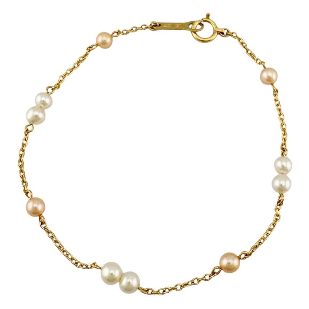TASAKI BRACELET K18 YELLOW GOLD PEARL USED: TASAKI Bracelet K18 yellow gold Pearl used Brand: TASAKI Type: Bracelet Material: K18 yellow gold, Main Stone/Creation Pearl Color: gold Size: (CM) Total Length:18cm High limit:3.5mm Chain width:1.0mm