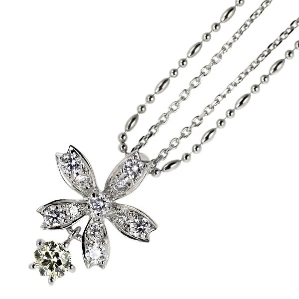K18WG SAKURA CUT DIAMOND PENDANT NECKLACE: K18WG Sakura Cut Diamond Pendant Necklace Brand: None Type: pendant necklace Material: K18WG, Main Stone/Creation Natural Color: WHite Gold Size: Necklace: Chain Length 38.5?45cm Accessories: None
