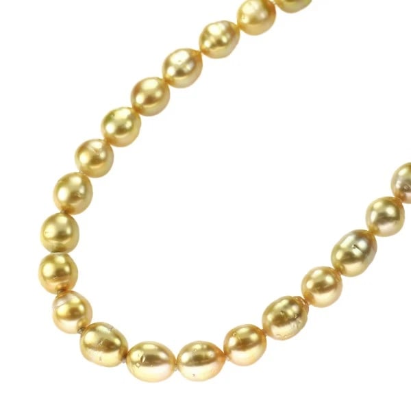 SV GOLDEN BAROQUE PEARL/PEARL NECKLACE: SV Golden Baroque Pearl/Pearl Necklace Brand: None Type: necklaces Material: None, Main Stone/Creation pearlSideStoneDiamond Color: Size: Necklace: Chain Length 45cm Accessories: None Acce