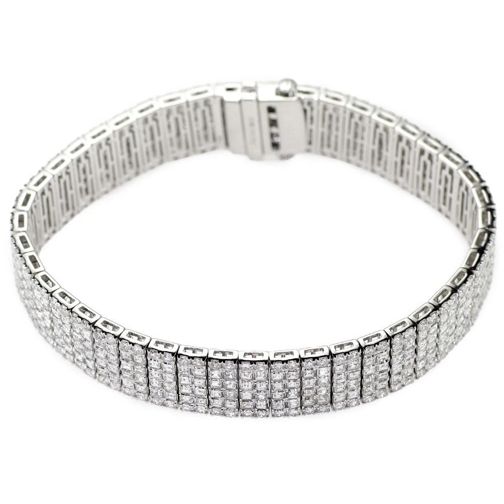 K18WG DIAMOND BRACELET: K18WG diamond bracelet Brand: None Type: bracelets Material: K18WG, Main Stone/Creation Natuarl Color: WHITE GOLD Size: Length/Width/Diameter (CM) 11.6 Accessories: None Accessories Notice: When