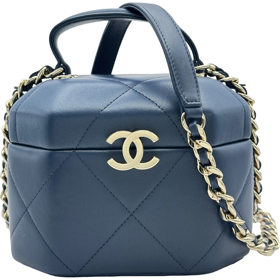 CHANEL SMALL VANITY BAG SHOULDER BAG: CHANEL Small vanity bag Shoulder Bag Brand: CHANEL Type: Shoulder Bag Material: lambskin Color: Gold Hardware Size: W15cm x H12cmx D11cm W5.9 x H4.7x D4.3inch Accessories: None Accessories