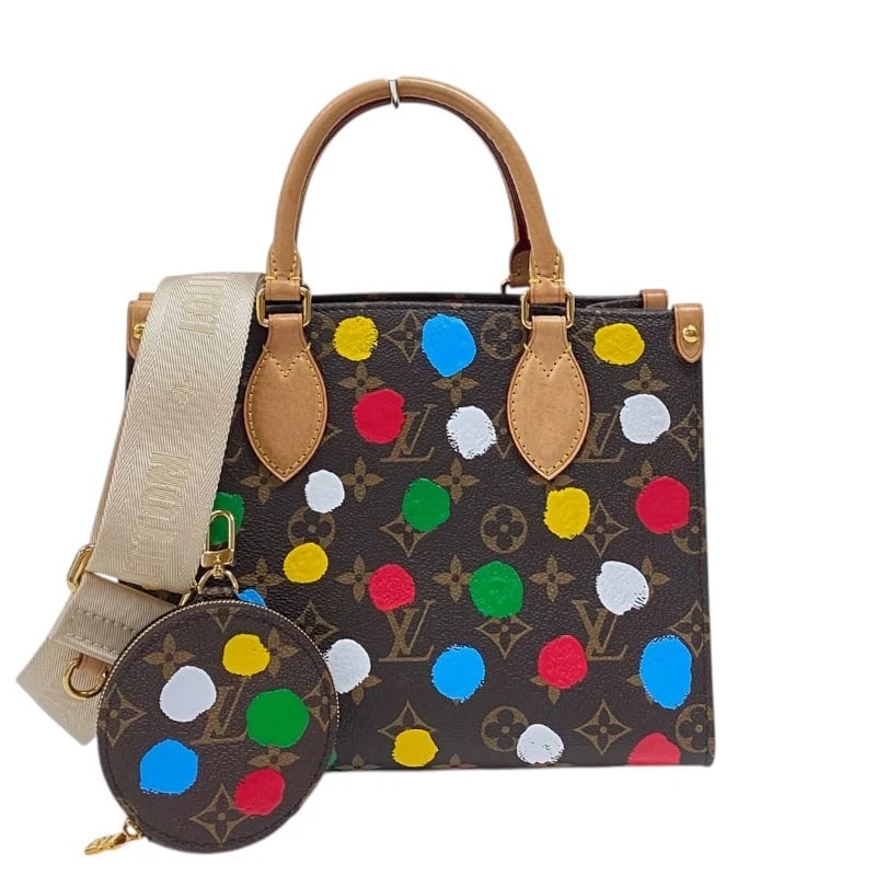 LOUIS VUITTON ONSAGO PM YAYOI KUSAMA TOTE BAG: LOUIS VUITTON OnsaGo PM Yayoi Kusama Tote Bag Brand: LOUIS VUITTON Type: Tote Bag Material: Monogram canvas Color: Brown Gold Hardware Size: W24.5cm x H19cmx D10cm W9.6 x H7.5x D3.9inch Accessorie
