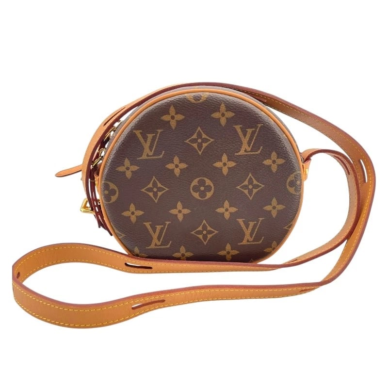LOUIS VUITTON BOITE CHAPEAU SOUPRE PM SHOULDER BAG: LOUIS VUITTON Boite Chapeau Soupre PM Shoulder Bag Brand: LOUIS VUITTON Type: Shoulder Bag Material: Monogram canvas Color: Brown Size: W17cm x H16cmx D7cm W6.7 x H6.3x D2.8inch Accessories: None