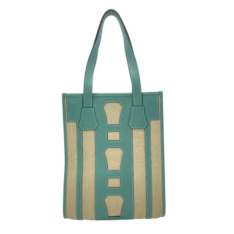 HERMES PTE ASH TOTE TOTE BAG: HERMES Pte Ash Tote Tote Bag Brand: HERMES Type: Tote Bag Material: Towar Color: Ecru x Vert SVHardware Size: W28cm x H35cmx D6cm W11.0 x H13.8x D2.4inch Accessories: None Accessories Noti