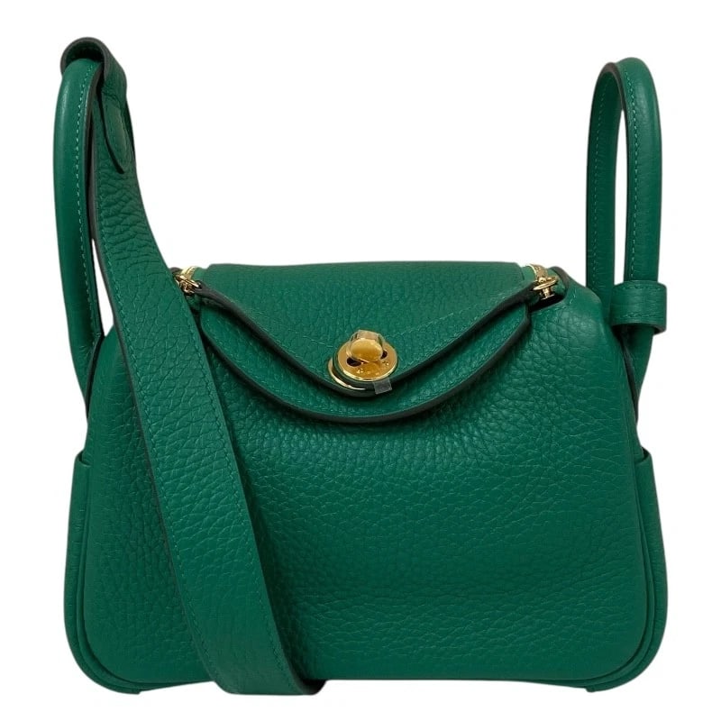 HERMES LINDY MINI SHOULDER BAG: HERMES Lindy mini Shoulder Bag Brand: HERMES Type: Shoulder Bag Material: Taurillon Clemence Color: Vert Vertigo GoldHardware Size: W18cm x H12cmx D9cm W7.1 x H4.7x D3.5inch Accessories: None