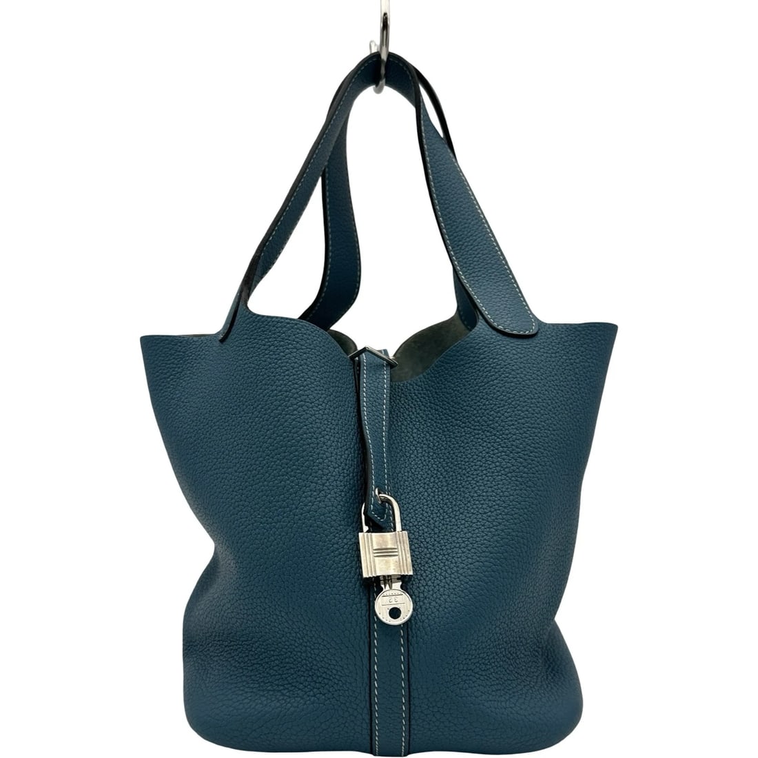 HERMES PICO TAN LOCK MM HANDBAG: HERMES Pico Tan Lock MM Handbag Brand: HERMES Type: Handbag Material: Taurillon Clemence Color: Blue Gene SilverHardware Size: W22cm x H22cmx D17cm W8.7 x H8.7x D6.7inch Accessories: None