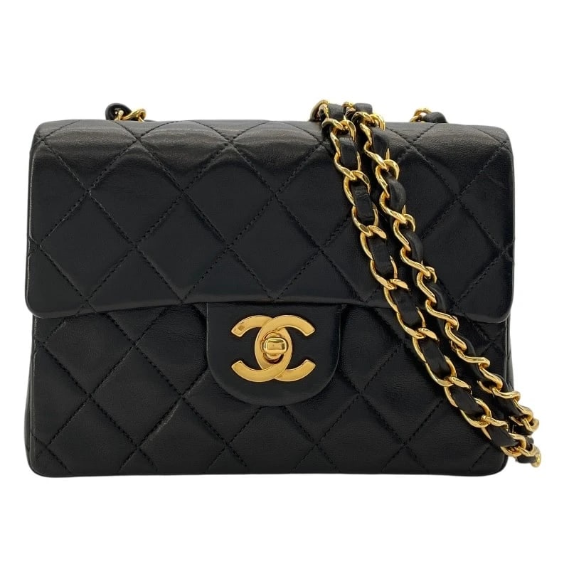 CHANEL MINI MATELASSE 18 SHOULDER BAG: CHANEL mini matelasse 18 Shoulder Bag Brand: CHANEL Type: Shoulder Bag Material: lambskin Color: Black Gold Hardware Size: W18cm x H13cmx D6cm W7.1 x H5.1x D2.4inch Accessories: None Acces