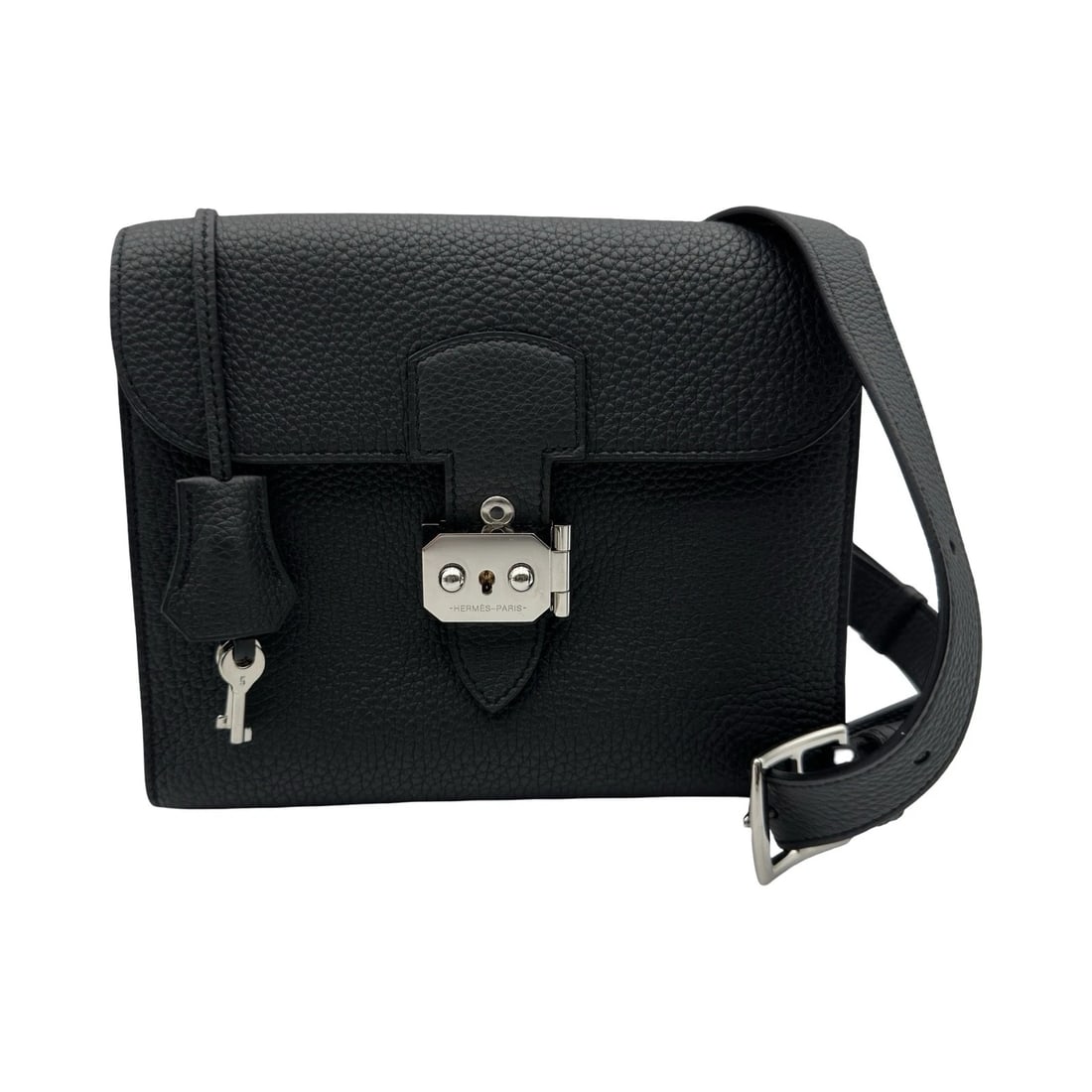 HERMES SAC ADEPESH 21 SHOULDER BAG: HERMES Sac Adepesh 21 Shoulder Bag Brand: HERMES Type: Shoulder Bag Material: Taurillon Clemence Color: Bronn Silver Hardware Size: W21cm x H17.5cmx D4cm W8.3 x H6.9x D1.6inch Accessories: None
