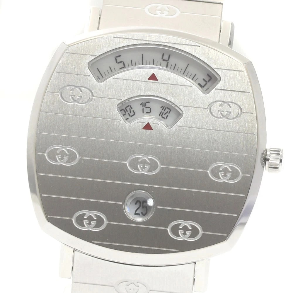GUCCI GRIP WATCH DATE WHITE QUARTZ: GUCCI Grip watch Date white Quartz Brand: GUCCI Type: Wristwatch Material: Band Material Stainless Steel, Case Material Stainless Steel Color: Band Color Silver, Dial Colorwhite, Case ColorSilver Size