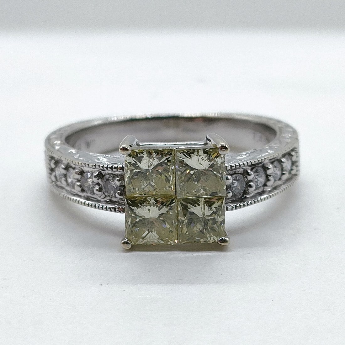JEWELRY RING NATURAL DIAMOND WHITE GOLD: Jewelry Ring Natural Diamond White Gold Brand: Unbranded Type: Ring Material: White gold, Color: White gold Size: US 6 1/4 Accessories: None Accessories Notice: When purchasing pre-owned g