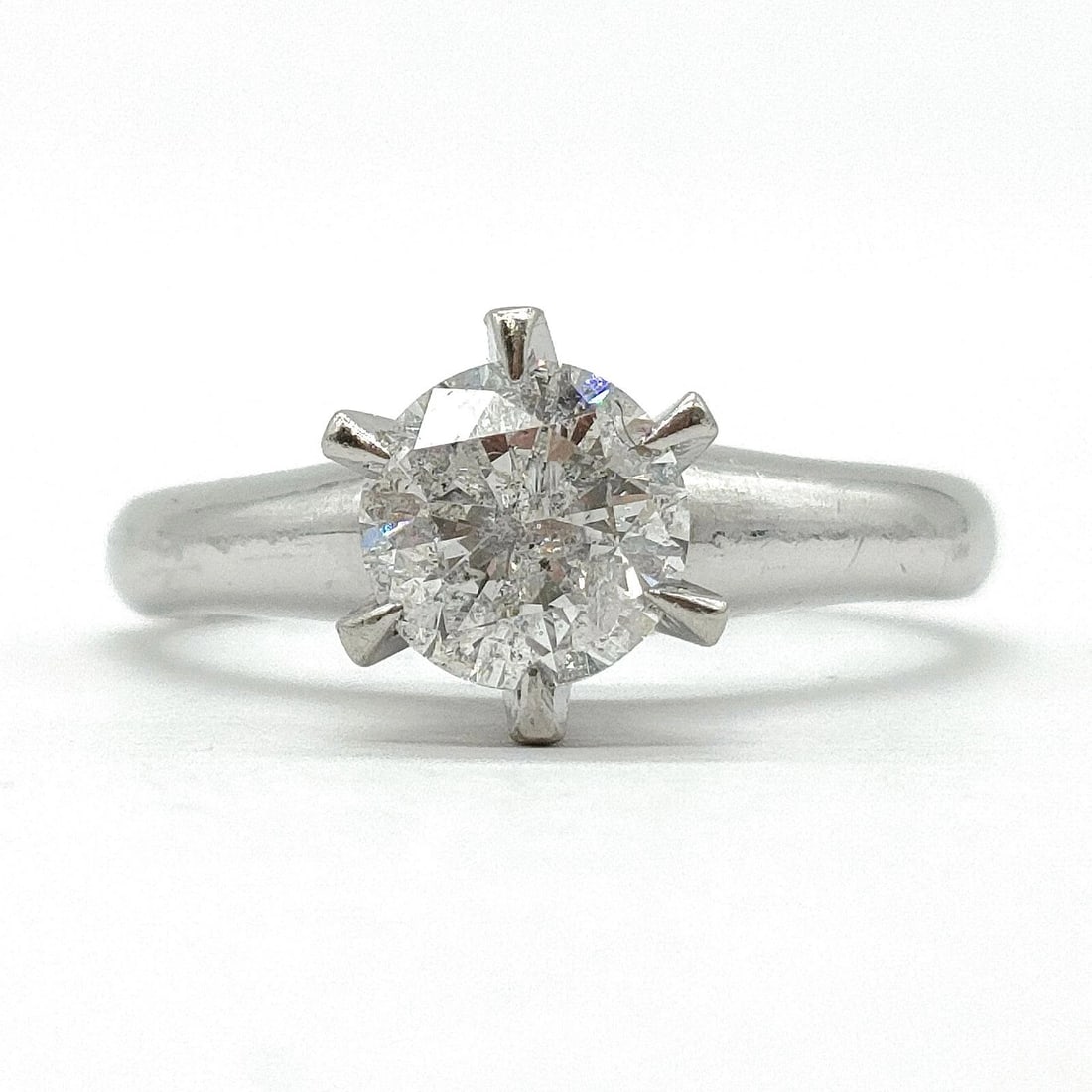 JEWELRY RING NATURAL DIAMOND PLATINUM: Jewelry Ring Natural Diamond Platinum Brand: Unbranded Type: Ring Material: Platinum, Color: Platinum Size: US 7 Accessories: None Accessories Notice: When purchasing pre-owned goods, plea