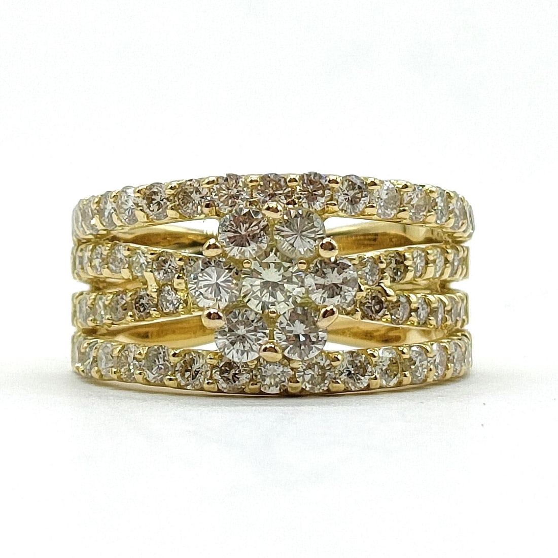 JEWELRY RING NATURAL DIAMOND GOLD: Jewelry Ring Natural Diamond Gold Brand: Unbranded Type: Ring Material: Gold, Color: Yellow Gold Size: US 4 1/2 Accessories: None Accessories Notice: When purchasing pre-owned goods, pleas