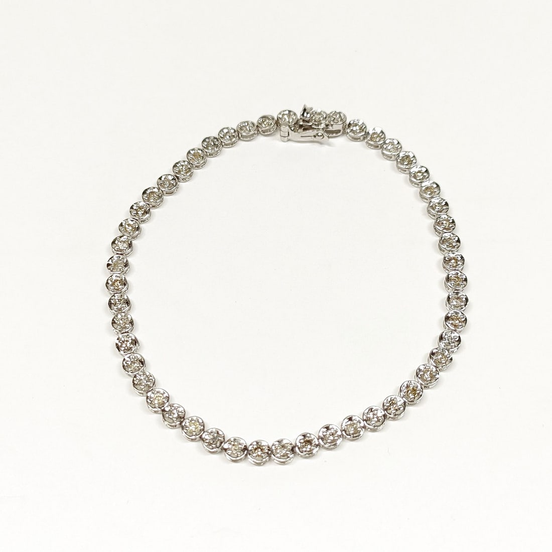 JEWELRY BRACELET NATURAL DIAMOND WHITE GOLD: Jewelry Bracelet Natural Diamond White Gold Brand: Unbranded Type: Bracelet Material: White gold, Color: White gold Size: Chain Size : 16.5 cm / 6.49 inch Accessories: None Accessories Not