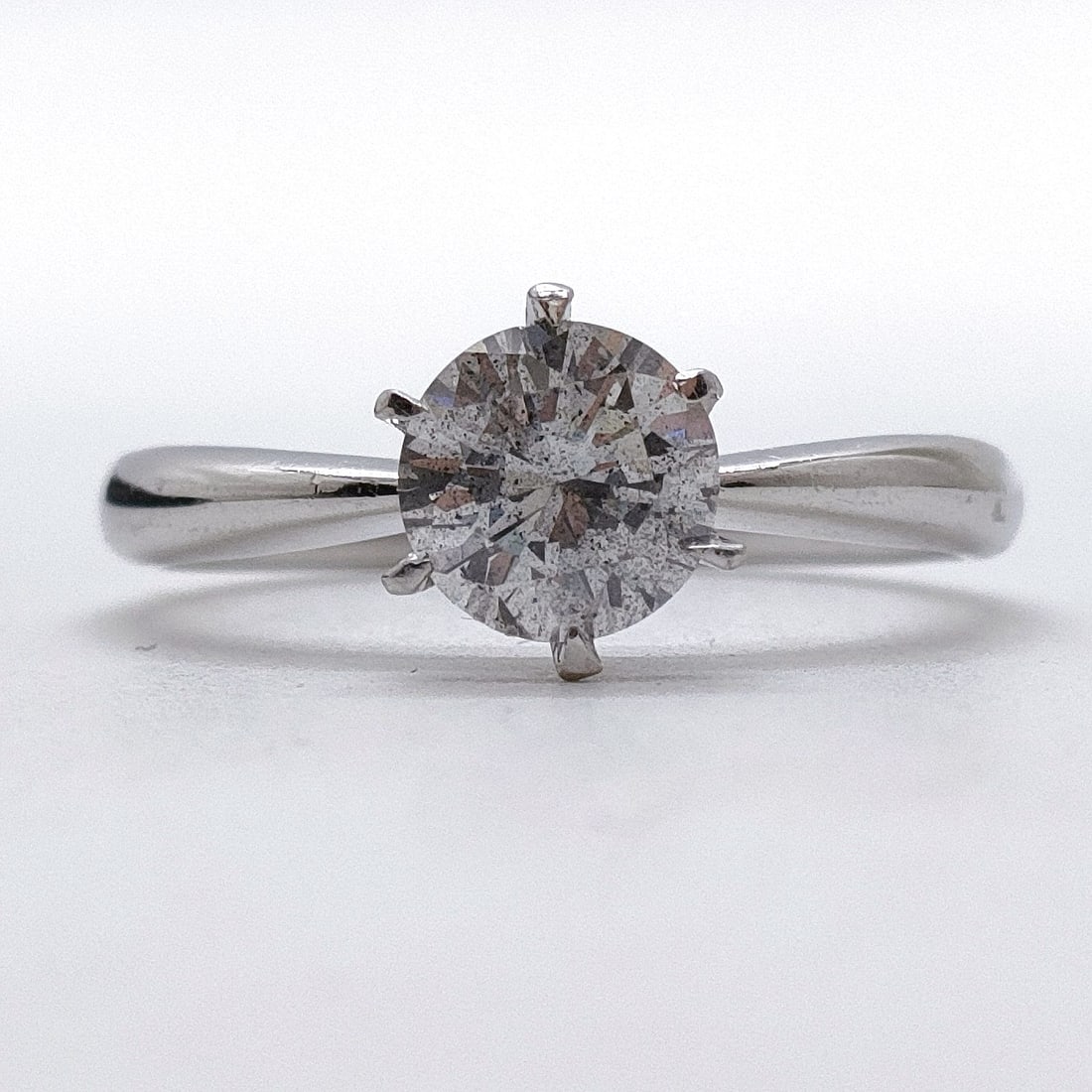 JEWELRY RING NATURAL DIAMOND PLATINUM: Jewelry Ring Natural Diamond Platinum Brand: Unbranded Type: Ring Material: Platinum, Color: Platinum Size: US 6 1/4 Accessories: None Accessories Notice: When purchasing pre-owned goods,