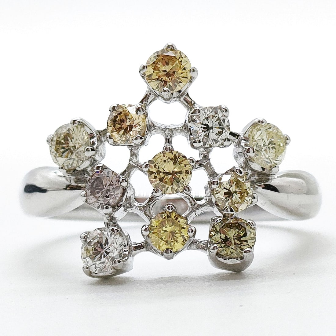 JEWELRY RING NATURAL DIAMOND WHITE GOLD: Jewelry Ring Natural Diamond White Gold Brand: Unbranded Type: Ring Material: White gold, Color: White gold Size: US 7 7/8 Accessories: None Accessories Notice: When purchasing pre-owned g