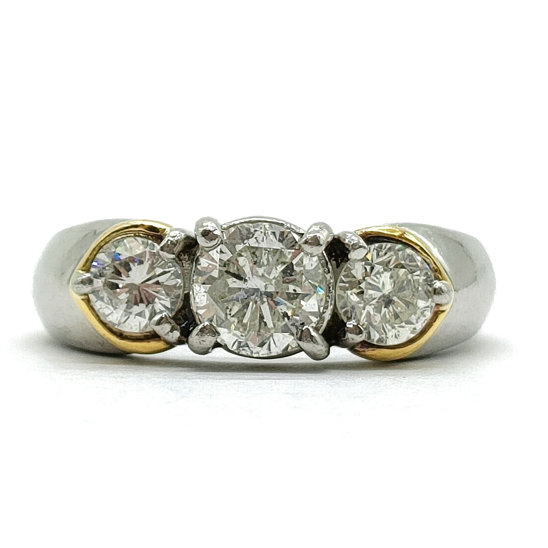 JEWELRY RING NATURAL DIAMOND GOLD X PLATINUM: Jewelry Ring Natural Diamond Gold X Platinum Brand: Unbranded Type: Ring Material: Gold X Platinum, Color: Platinum Size: US 4 1/2 Accessories: None Accessories Notice: When purchasing pre