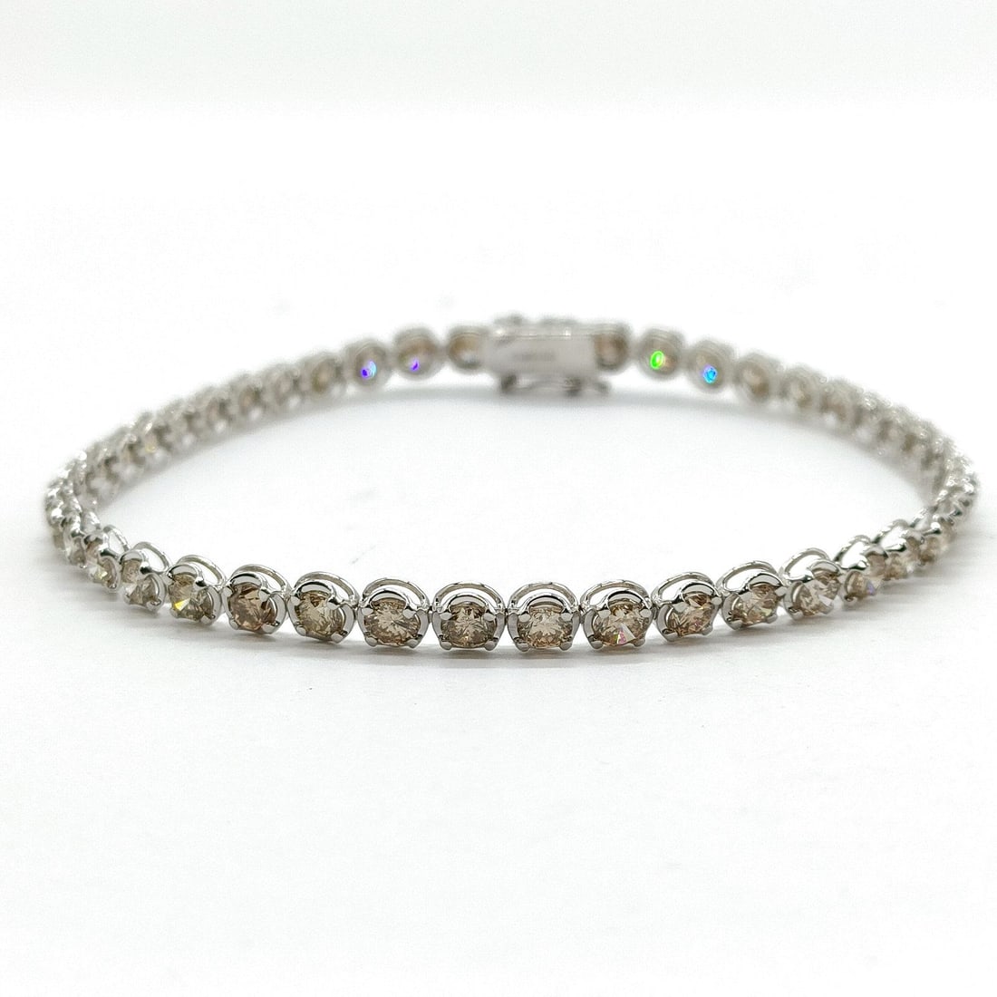 JEWELRY BRACELET NATURAL DIAMOND WHITE GOLD: Jewelry Bracelet Natural Diamond White Gold Brand: Unbranded Type: Bracelet Material: White gold, Color: White gold Size: Chain Size : 17.5 cm / 6.88 inch Accessories: None Accessories Not
