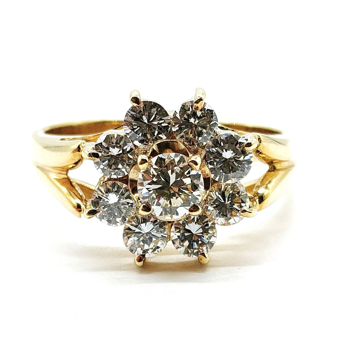 JEWELRY RING NATURAL DIAMOND GOLD: Jewelry Ring Natural Diamond Gold Brand: Unbranded Type: Ring Material: Gold, Color: Yellow Gold Size: US 5 3/4 Accessories: None Accessories Notice: When purchasing pre-owned goods, pleas