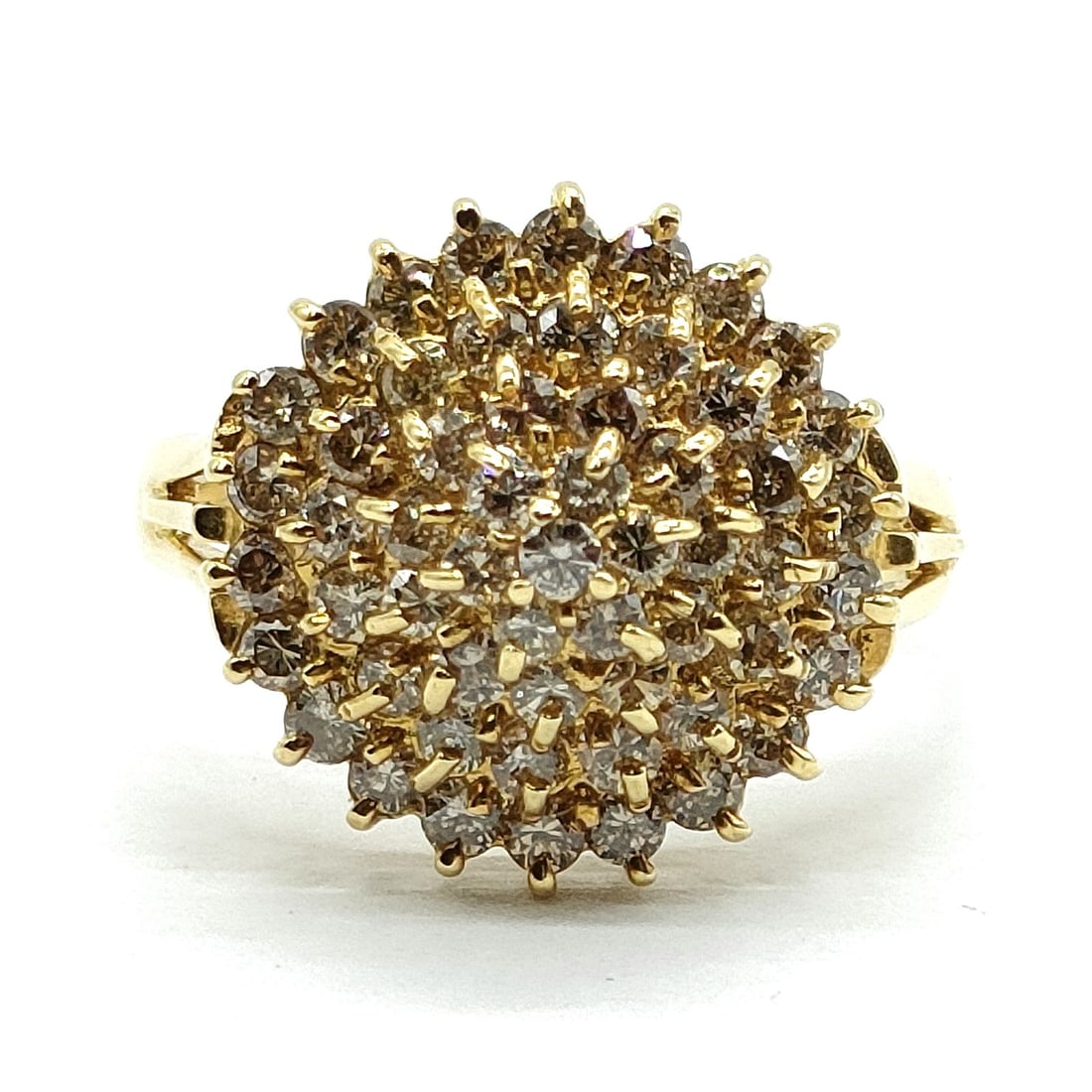 JEWELRY RING NATURAL DIAMOND GOLD: Jewelry Ring Natural Diamond Gold Brand: Unbranded Type: Ring Material: Gold, Color: Yellow Gold Size: US 5 3/4 Accessories: None Accessories Notice: When purchasing pre-owned goods, pleas