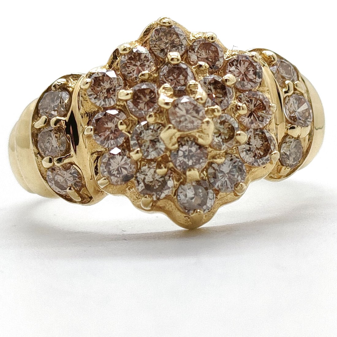 JEWELRY RING NATURAL DIAMOND GOLD: Jewelry Ring Natural Diamond Gold Brand: Unbranded Type: Ring Material: Gold, Color: Yellow Gold Size: US 5 3/4 Accessories: None Accessories Notice: When purchasing pre-owned goods, pleas