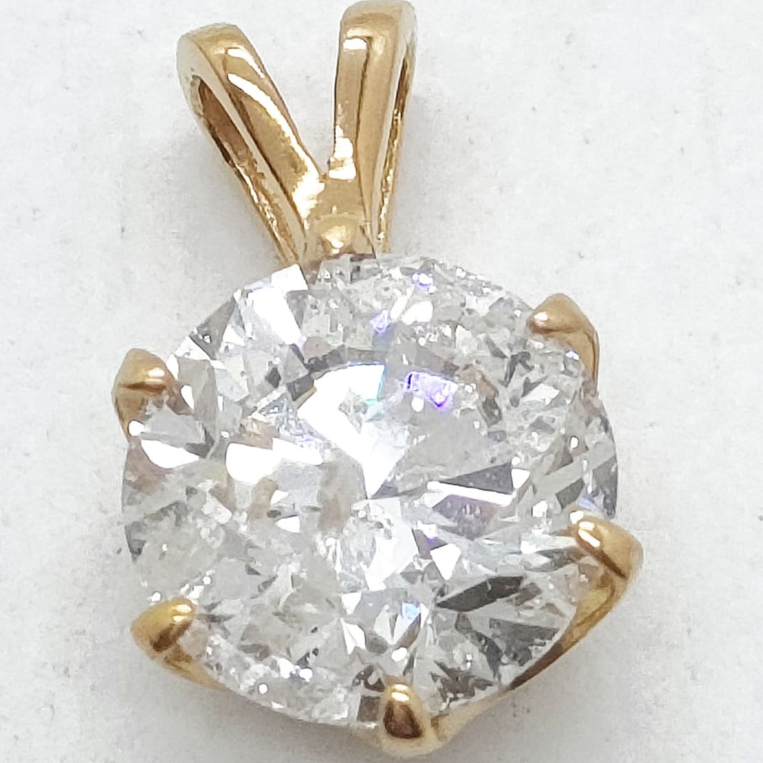 JEWELRY PENDANT HEAD NATURAL DIAMOND GOLD: Jewelry Pendant Head Natural Diamond Gold Brand: Unbranded Type: Pendant Head Material: Gold, Color: Yellow Gold Size: Pendant Size : 1.11X0.7 cm / 0.43X0.27 inch Accessories: None Accesso