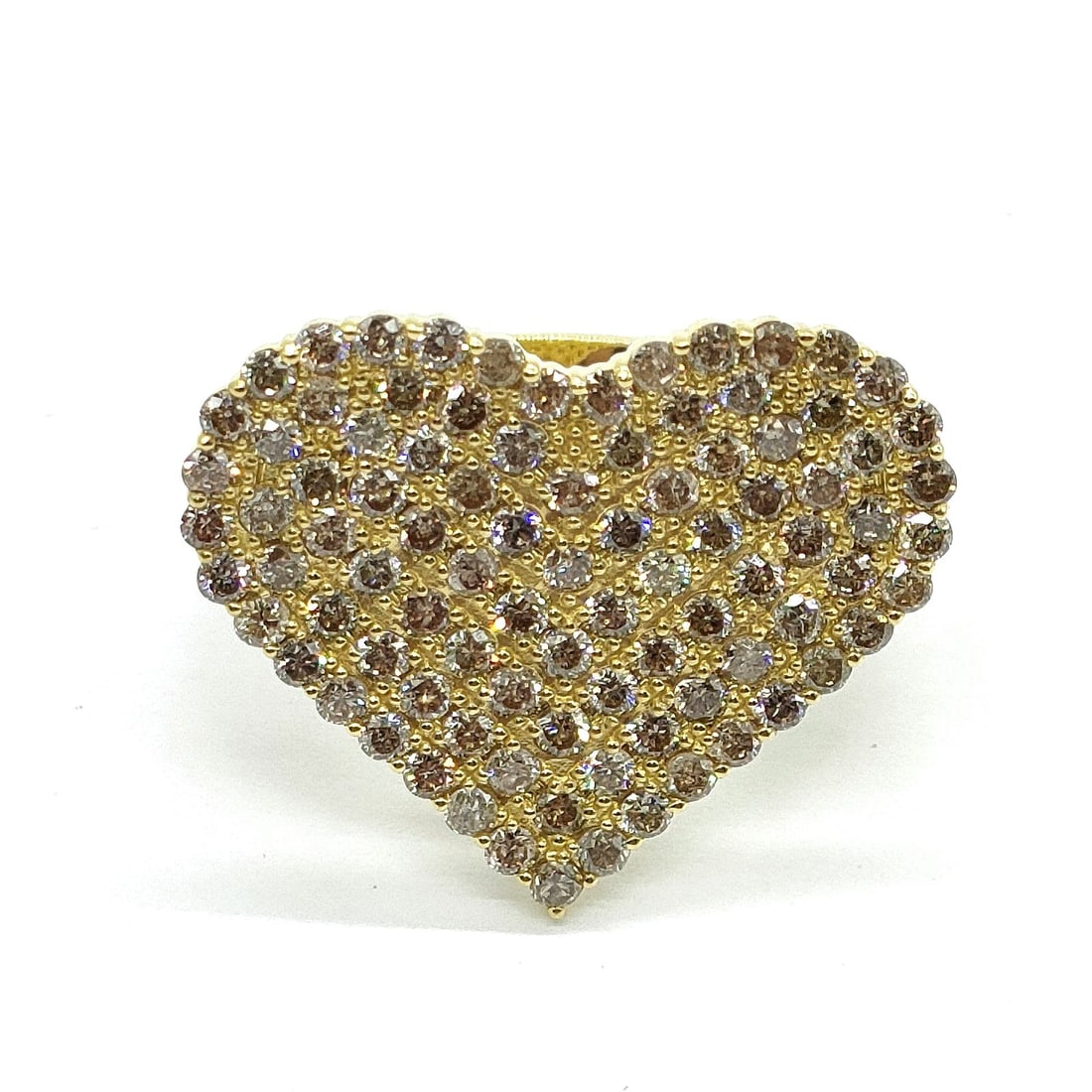JEWELRY RING NATURAL DIAMOND GOLD: Jewelry Ring Natural Diamond Gold Brand: Unbranded Type: Ring Material: Gold, Color: Yellow Gold Size: US 6 1/4 Accessories: None Accessories Notice: When purchasing pre-owned goods, pleas