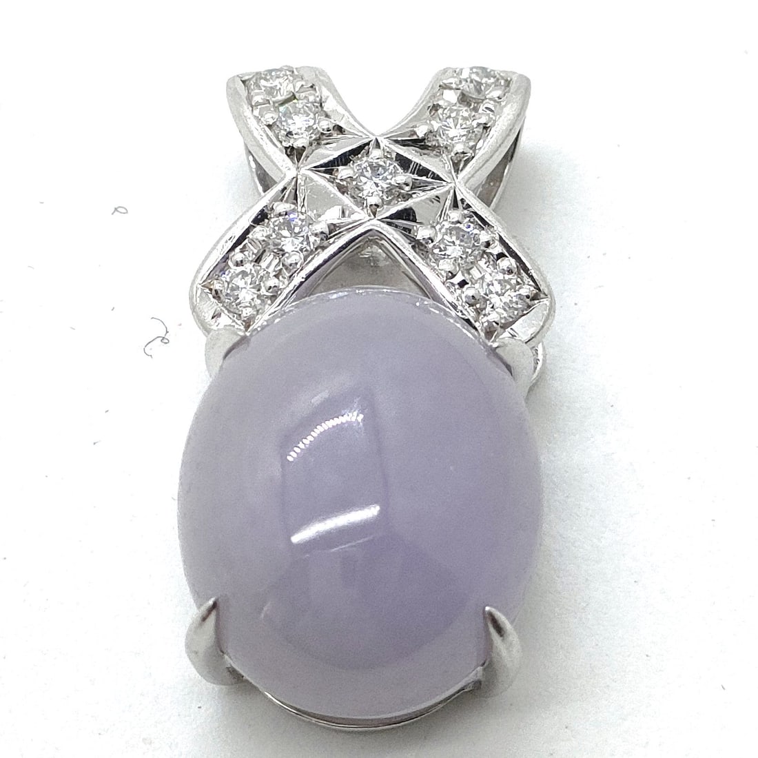 JEWELRY PENDANT HEAD JADE PLATINUM: Jewelry Pendant Head Jade Platinum Brand: Unbranded Type: Pendant Head Material: Platinum, Main Stone/Creation Jade Color: Platinum Size: Pendant Size : 2.68X1.37 cm / 1.05X0.53 inch Accessories: