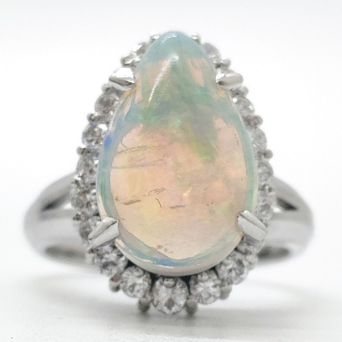 JEWELRY RING OPAL PLATINUM: Jewelry Ring Opal Platinum Brand: Unbranded Type: Ring Material: Platinum, Main Stone/Creation Opal Color: Platinum Size: US 5 Accessories: None Accessories Notice: When purchasing pre-own