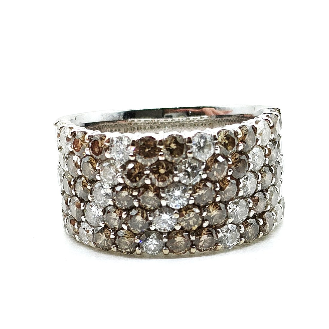 JEWELRY RING NATURAL DIAMOND WHITE: Jewelry Ring Natural Diamond White Brand: Unbranded Type: Ring Material: White gold, Color: White gold Size: US 6 1/4 Accessories: None Accessories Notice: When purchasing pre-owned goods,
