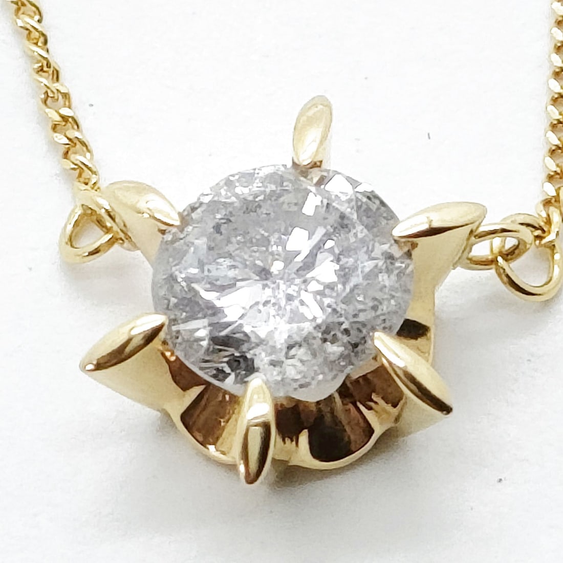 JEWELRY NECKLACE NATURAL DIAMOND GOLD: Jewelry Necklace Natural Diamond Gold Brand: Unbranded Type: Necklace Material: Gold, Color: Yellow Gold Size: Pendant Size : 1.03X1.1 cm / 0.40X0.43 inch Chain Size : 40 cm / 15.7 inch Accessories: