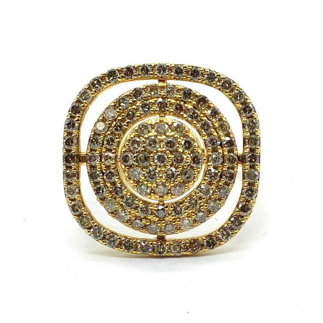 JEWELRY RING NATURAL DIAMOND GOLD: Jewelry Ring Natural Diamond Gold Brand: Unbranded Type: Ring Material: Gold, Color: Yellow Gold Size: US 6 1/4 Accessories: None Accessories Notice: When purchasing pre-owned goods, pleas