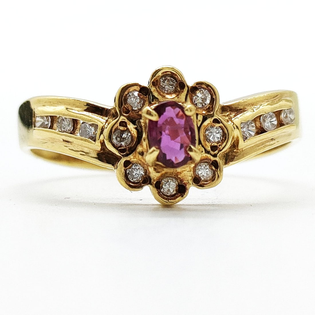 JEWELRY RING RUBY GOLD YELLOW GOLD PINKS: Jewelry Ring Ruby Gold Yellow Gold Pinks Brand: Unbranded Type: Ring Material: Gold, Main Stone/Creation Ruby Color: Yellow Gold Size: US 6 5/8 Accessories: None Accessories Notice: When p