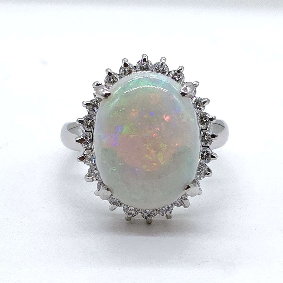 JEWELRY RING OPAL PLATINUM MULTI COLOR: Jewelry Ring Opal Platinum Multi Color Brand: Unbranded Type: Ring Material: Platinum, Main Stone/Creation Opal Color: Platinum Size: US 5 Accessories: None Accessories Notice: When purcha