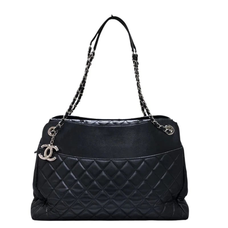CHANEL MATELASSÉ CHAIN TOTE BAG BLACK LEATHER TOTE: CHANEL Matelassé Chain Tote Bag Black Leather Tote Brand: Chanel Type: Tote Material: Leather Color: Black Size: W37cm x H25cm x D12cm Accessories: None Accessories Notice: When purchasing pre-owned