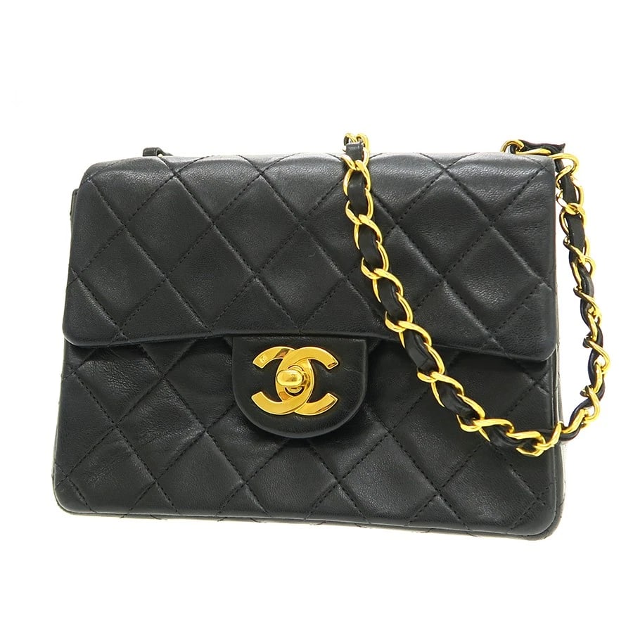 CHANEL MINI MATELASSÉ CHAIN SHOULDER BAG BLACK GOLD HARDWARE: Chanel Mini Matelassé Chain Shoulder Bag Black Gold Hardware Brand: Chanel Type: Shoulder Bag Material: none Color: Black Size: W:18cm×H:13cm×D:6.5cm Accessories: None Accessories Notice: