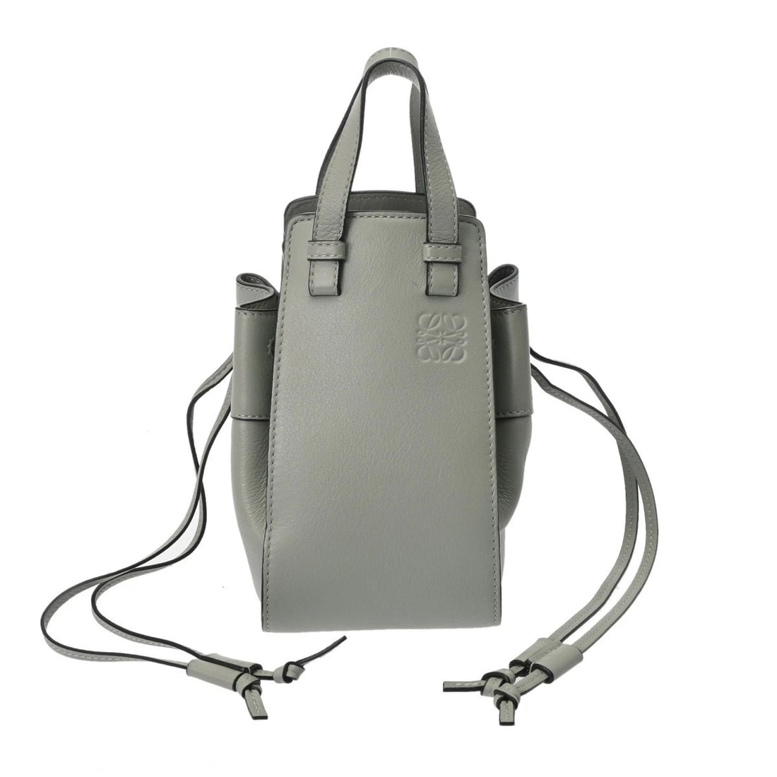 LOEWE HANDBAG SHOULDER BAG CALFSKIN GOLD, GRAY: Loewe Handbag Shoulder Bag Calfskin Gold, Gray Brand: Loewe Type: Shoulder Bag Material: Calfskin Color: Gold, Gray Size: W 17cm / H 19cm / D 10.5cm Accessories: None Accessories Notice: W