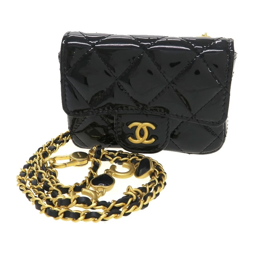 CHANEL MINI MATELASSÉ CHAIN SHOULDER BAG BLACK PATENT FASHIONABLE: Chanel Mini Matelassé Chain Shoulder Bag Black Patent Fashionable Brand: Chanel Type: Shoulder Bag Material: none Color: none Size: W:10cm×H:7.5cm×D:2.5cm Accessories: None Accessories Not