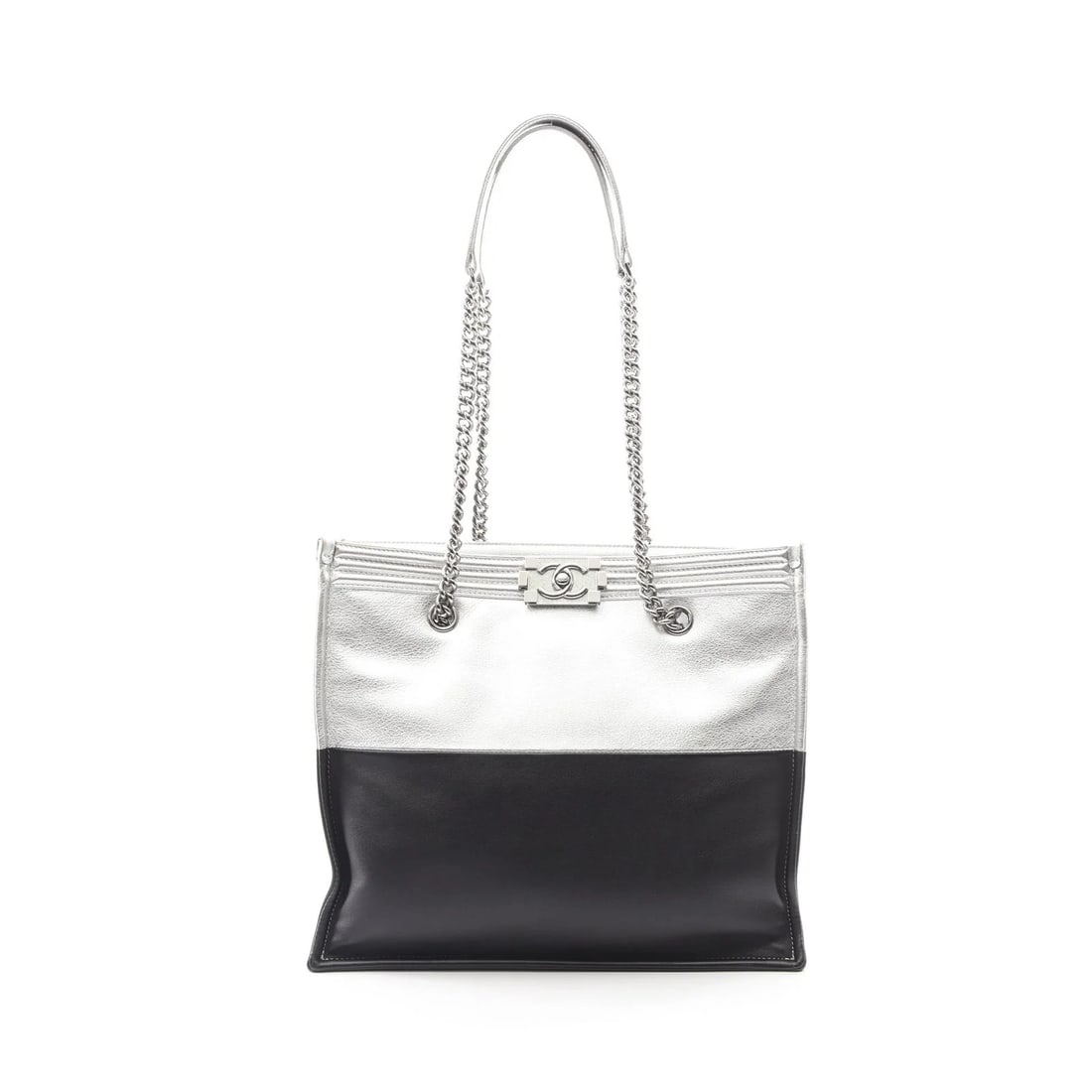 CHANEL BOY CHANEL TOTE BAG BLACK LEATHER: Chanel Boy Chanel Tote Bag Black Leather Brand: Chanel Type: Tote Bag Material: Leather Color: Black Size: W33cm x H30cm x D13cm Accessories: None Accessories Notice: When purchasing pre-o