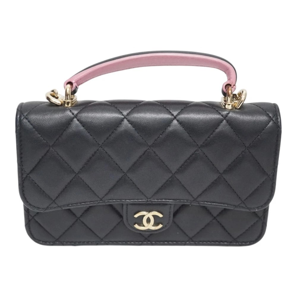 CHANEL MATELASSE FLAP PHONE CASE SHOULDER BAG: Chanel Matelasse Flap Phone Case Shoulder Bag Brand: CHANEL Type: Handbag Material: leather Color: Black/Gold hardware Size: W17cm x H10cm x D3.5cm Accessories: None Accessories Notice: Wh