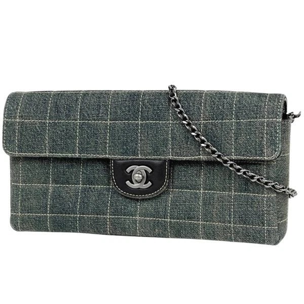 CHANEL CHOCOLATE BAR CHAIN SHOULDER BAG CC MARK DENIM BLUE: Chanel Chocolate Bar Chain Shoulder Bag CC Mark Denim Blue Brand: Chanel Type: Chocolate Bar Chain Shoulder Bag Material: Denim Color: Blue Size: Depth 4 cm Width 26 cm Height 13 cm Accessories: N