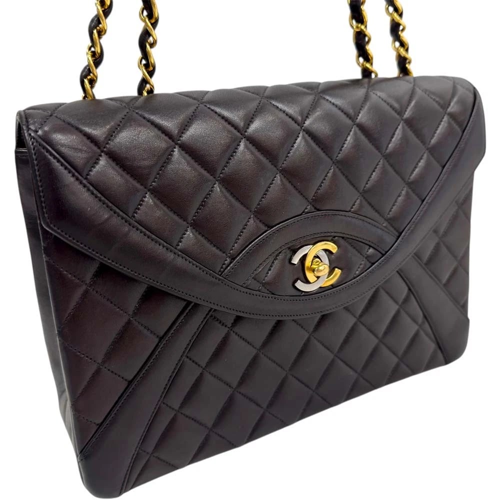 CHANEL MATELASSÉ 25 CHAIN SHOULDER BAG LAMBSKIN BLACK GUARANTEE CARD: Chanel Matelassé 25 Chain Shoulder Bag Lambskin Black Guarantee Card Brand: Chanel Type: Handbag Material: Lambskin Color: Black Size: W25cm x H17.5cm x D7cm Accessories: None Accessories
