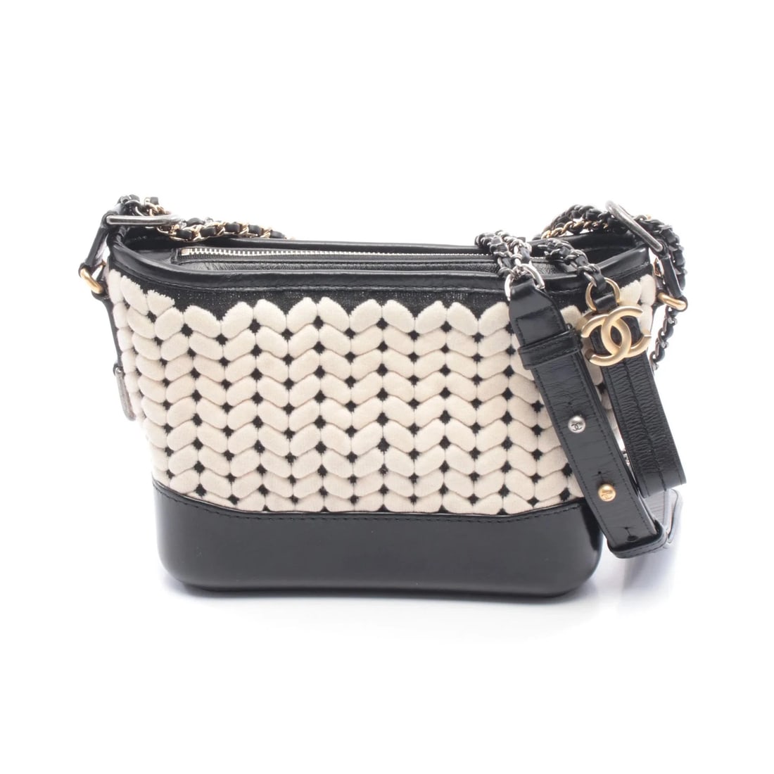 CHANEL CHAIN SHOULDER SHOULDER BAG BLACK LEATHER: Chanel Chain Shoulder Shoulder Bag Black Leather Brand: Chanel Type: Shoulder Bag Material: Leather Color: Black Size: W20cm x H15cm x D8cm Accessories: None Accessories Notice: When purch